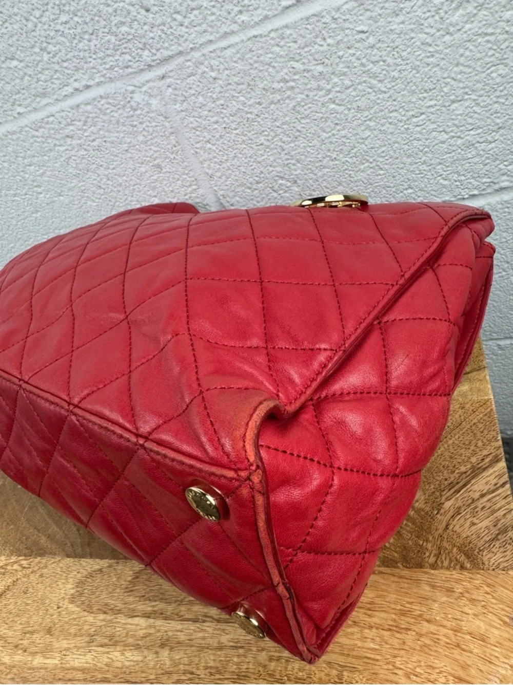 Michael Kors Red Leather Quilted Chain Shoulder Tote Bag Gold Hardware - Picture 8 of 16